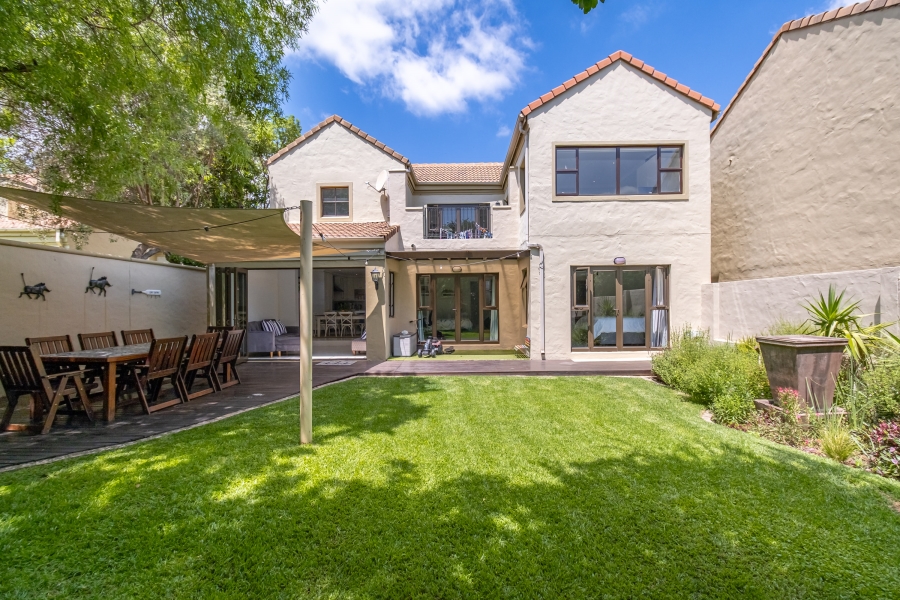 4 Bedroom Property for Sale in Lonehill Gauteng