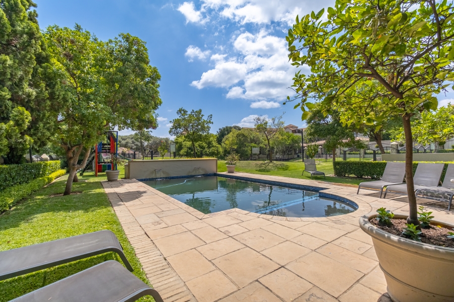 4 Bedroom Property for Sale in Lonehill Gauteng