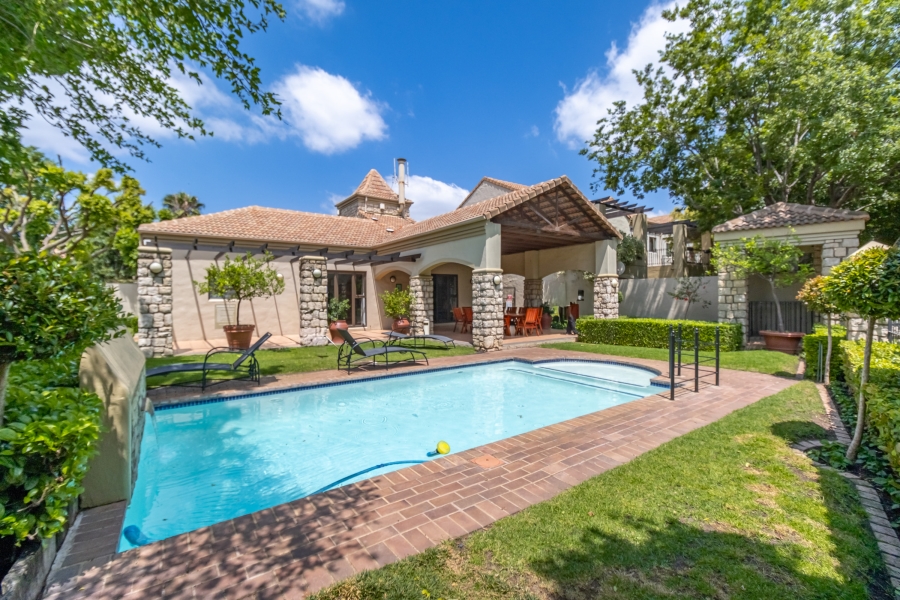 4 Bedroom Property for Sale in Lonehill Gauteng