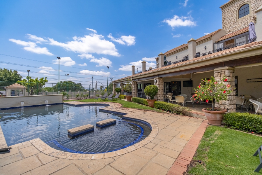 4 Bedroom Property for Sale in Lonehill Gauteng