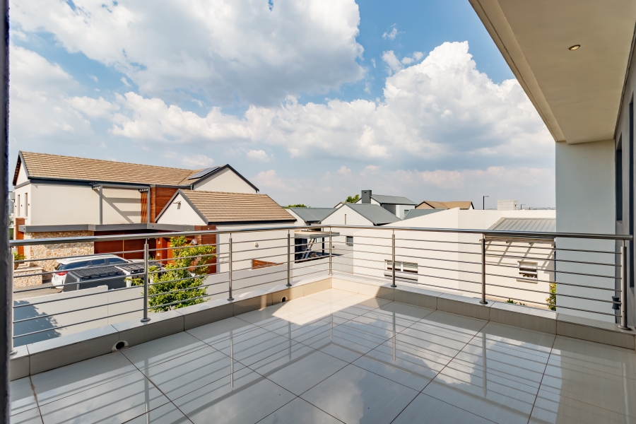 3 Bedroom Property for Sale in Midstream Meadows Gauteng