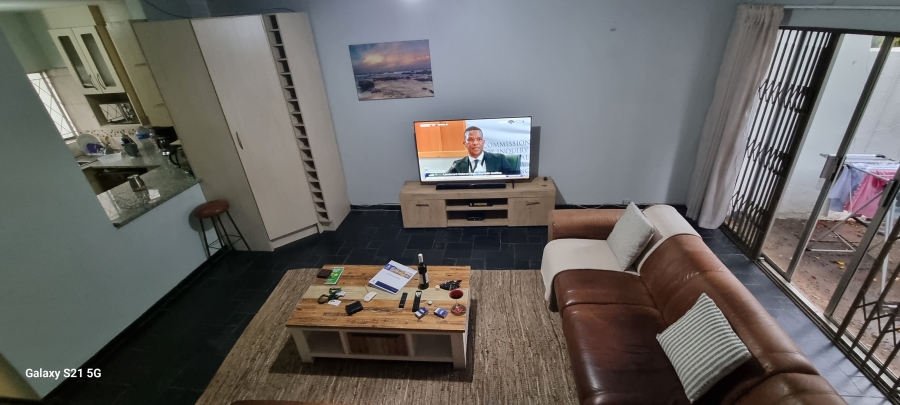 2 Bedroom Property for Sale in Sunnyside Gauteng