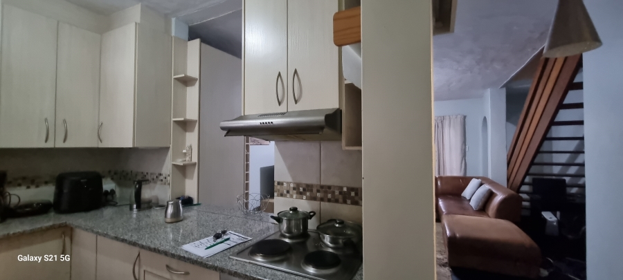 2 Bedroom Property for Sale in Sunnyside Gauteng