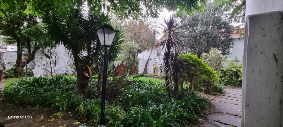 2 Bedroom Property for Sale in Sunnyside Gauteng