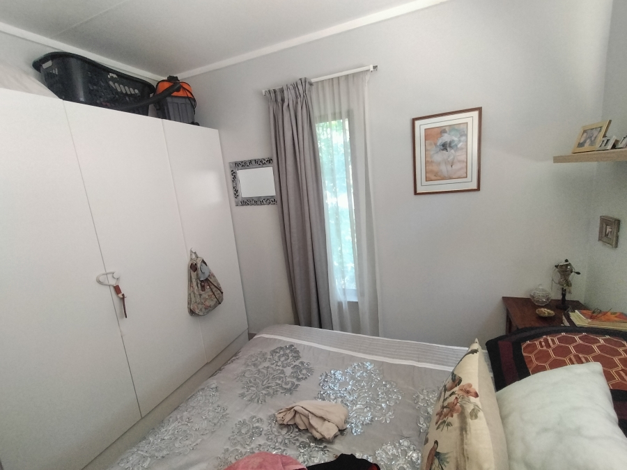 5 Bedroom Property for Sale in Florauna Gauteng