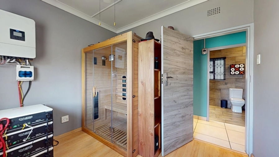 5 Bedroom Property for Sale in Elspark Gauteng