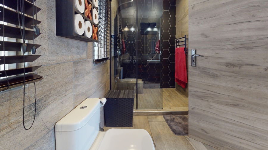 5 Bedroom Property for Sale in Elspark Gauteng