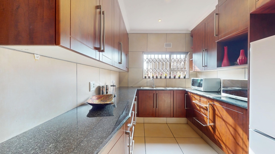 5 Bedroom Property for Sale in Elspark Gauteng