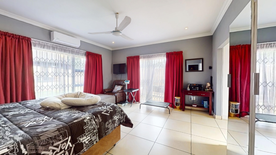 5 Bedroom Property for Sale in Elspark Gauteng