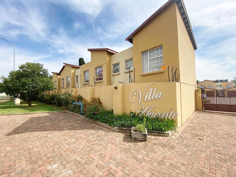2 Bedroom Property for Sale in Rynfield Gauteng
