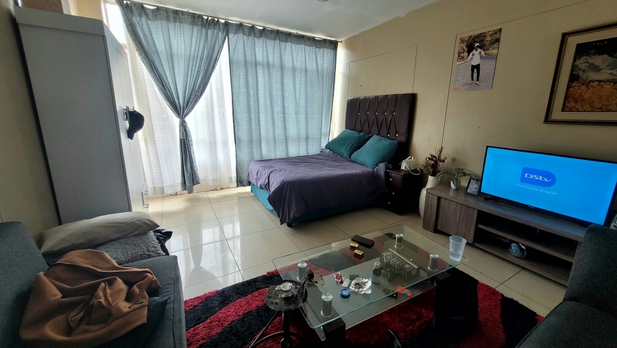 2 Bedroom Property for Sale in Sunnyside Gauteng