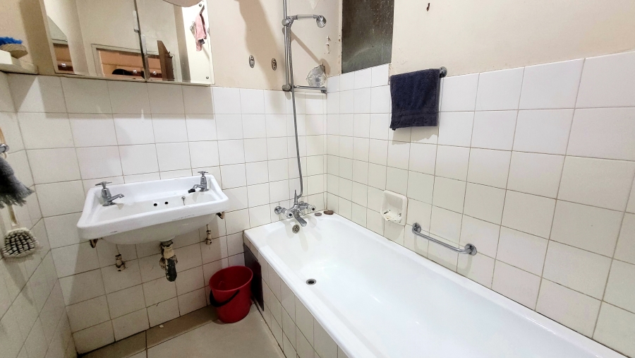 2 Bedroom Property for Sale in Sunnyside Gauteng