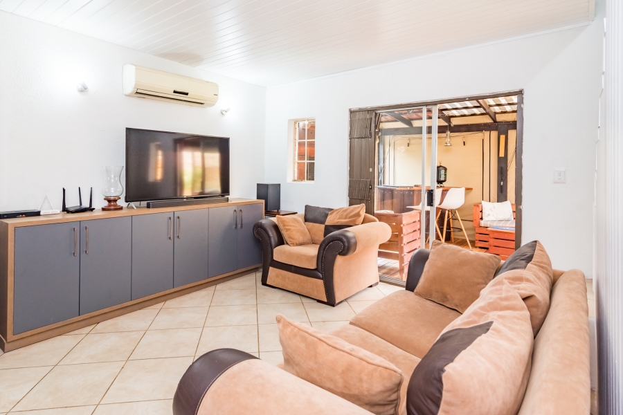 3 Bedroom Property for Sale in Wilgeheuwel Gauteng