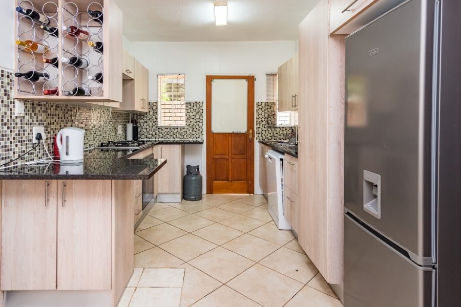 3 Bedroom Property for Sale in Wilgeheuwel Gauteng