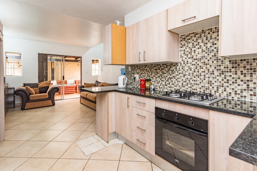 3 Bedroom Property for Sale in Wilgeheuwel Gauteng