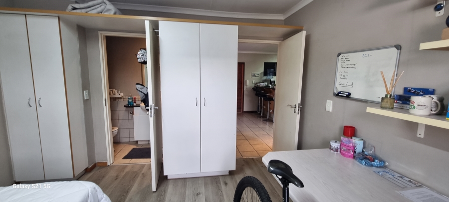2 Bedroom Property for Sale in Hatfield Gauteng