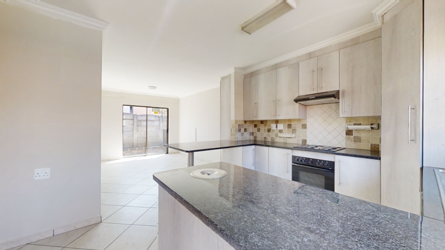 To Let 1 Bedroom Property for Rent in Lambton Gauteng