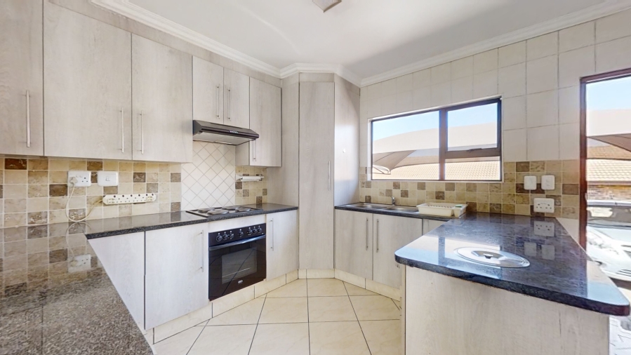 To Let 1 Bedroom Property for Rent in Lambton Gauteng