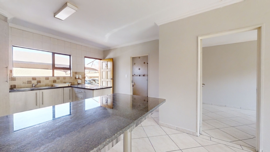 To Let 1 Bedroom Property for Rent in Lambton Gauteng