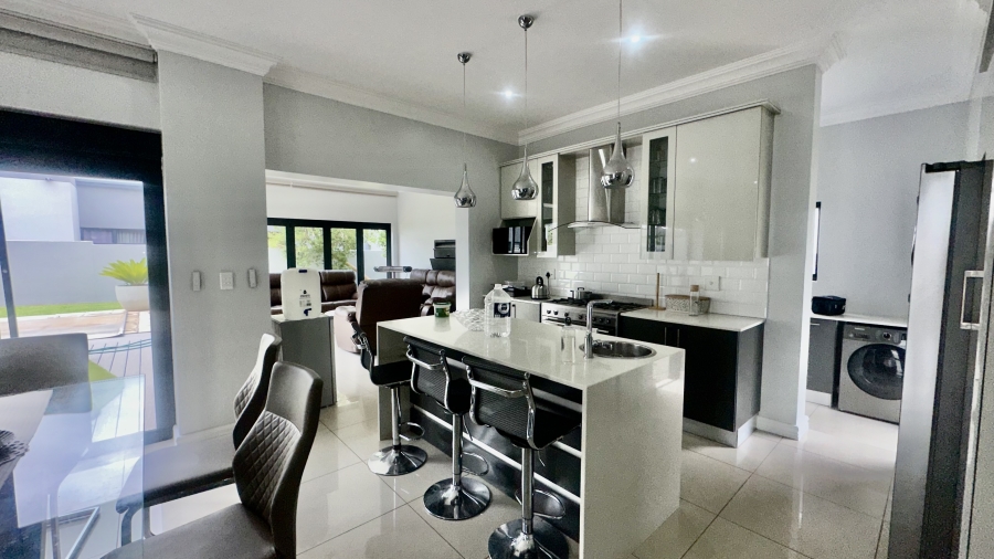 4 Bedroom Property for Sale in Midstream Meadows Gauteng