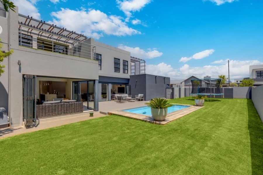 4 Bedroom Property for Sale in Midstream Meadows Gauteng