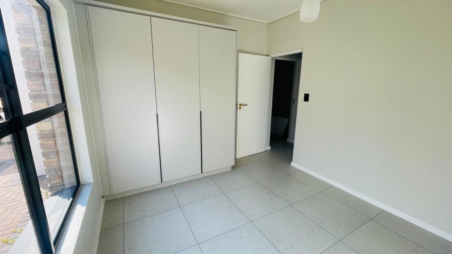 3 Bedroom Property for Sale in Waterfall Gauteng
