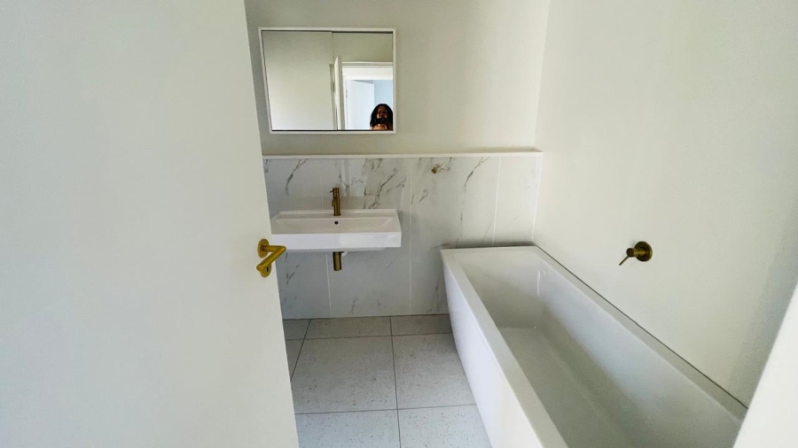 3 Bedroom Property for Sale in Waterfall Gauteng