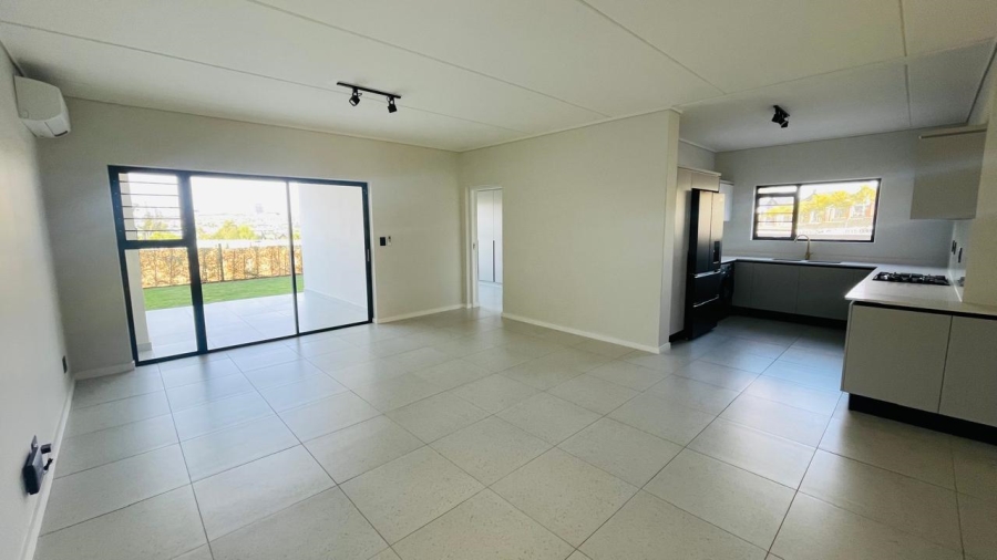 3 Bedroom Property for Sale in Waterfall Gauteng