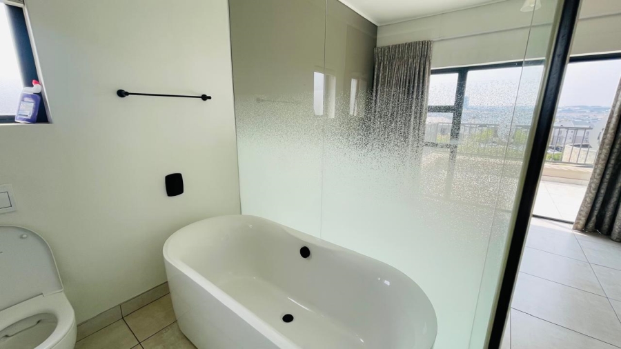 2 Bedroom Property for Sale in Waterfall Gauteng