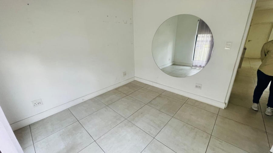 2 Bedroom Property for Sale in Waterfall Gauteng