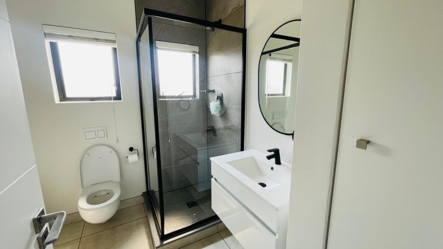 2 Bedroom Property for Sale in Waterfall Gauteng