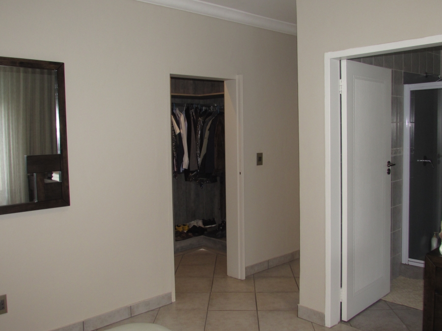3 Bedroom Property for Sale in Moreleta Park Gauteng