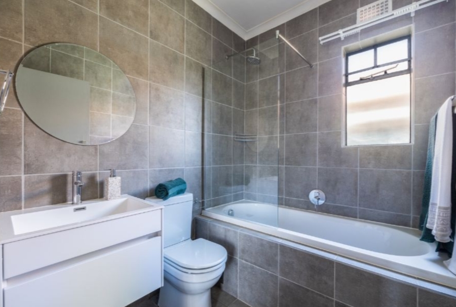 2 Bedroom Property for Sale in Pretoria North Gauteng