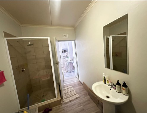 2 Bedroom Property for Sale in Pretoria North Gauteng