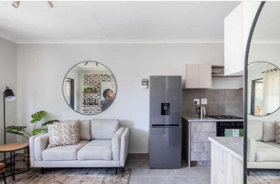 2 Bedroom Property for Sale in Pretoria North Gauteng