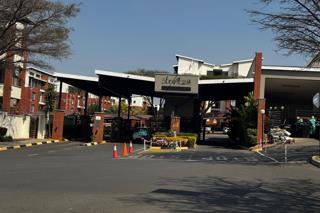 1 Bedroom Property for Sale in Greenstone Hill Gauteng