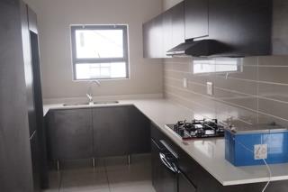 2 Bedroom Property for Sale in Greenstone Ridge Gauteng