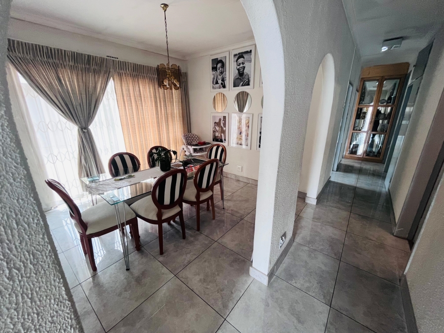 4 Bedroom Property for Sale in Klippoortje Gauteng