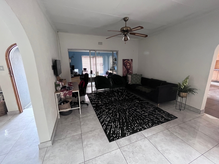 4 Bedroom Property for Sale in Klippoortje Gauteng