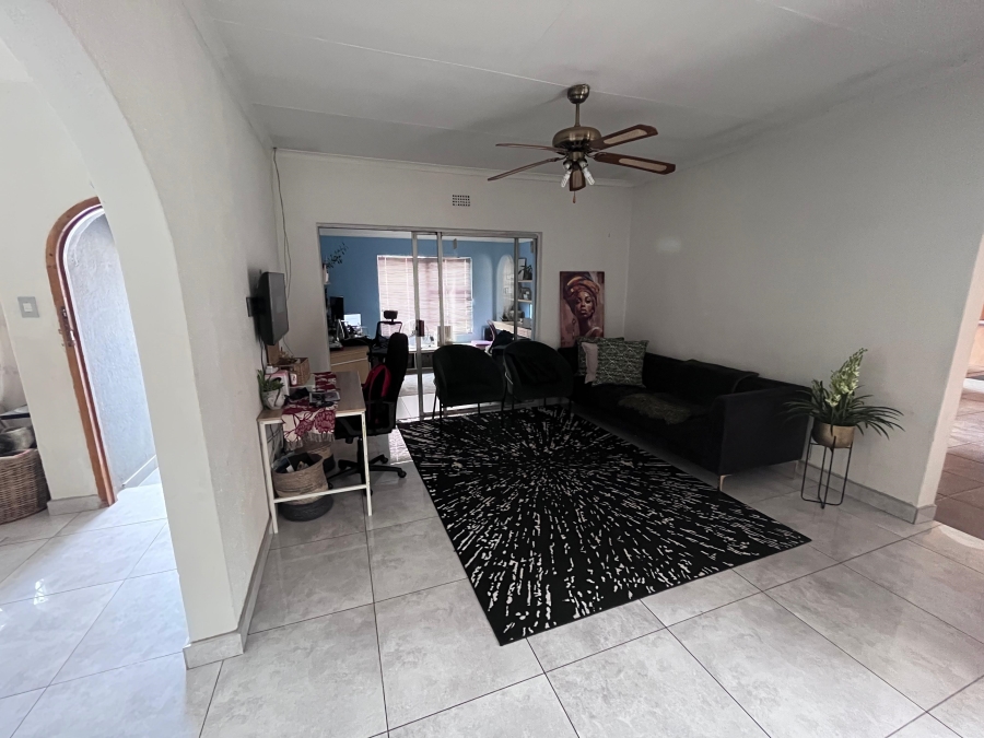 4 Bedroom Property for Sale in Klippoortje Gauteng