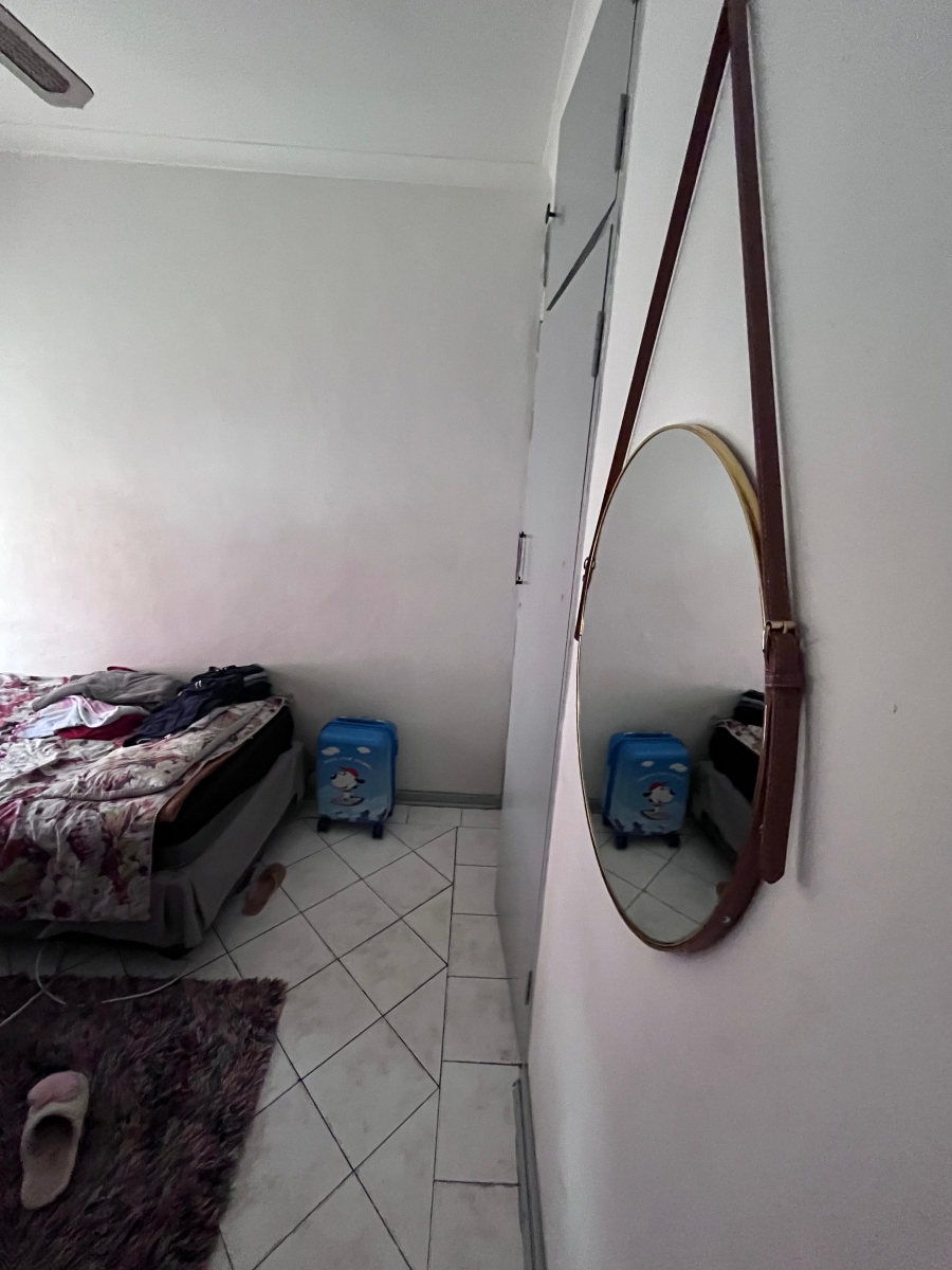 4 Bedroom Property for Sale in Klippoortje Gauteng