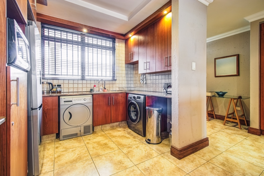 2 Bedroom Property for Sale in Bedfordview Gauteng