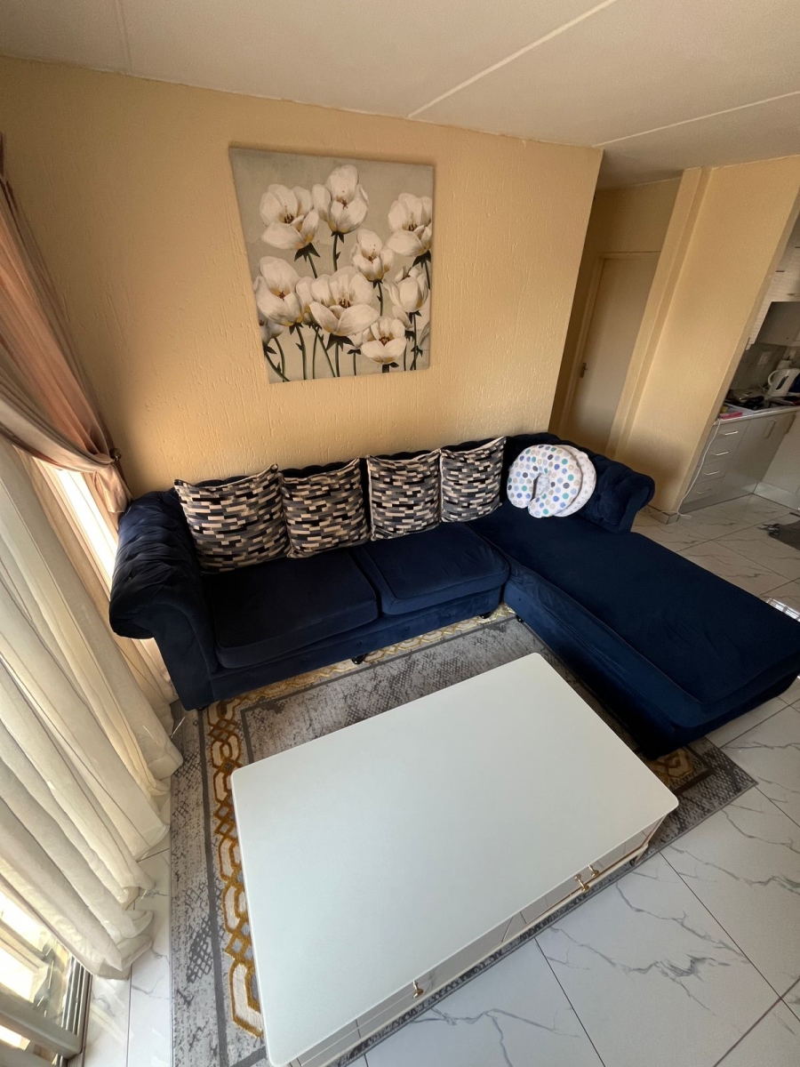 2 Bedroom Property for Sale in Klippoortje Gauteng