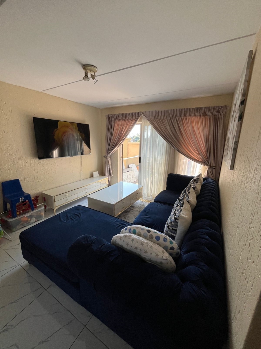 2 Bedroom Property for Sale in Klippoortje Gauteng