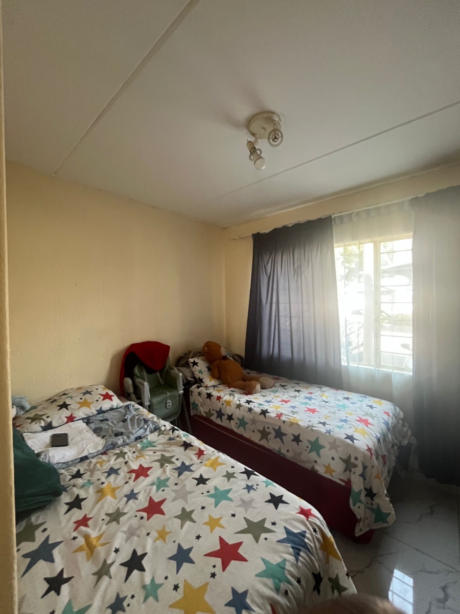 2 Bedroom Property for Sale in Klippoortje Gauteng