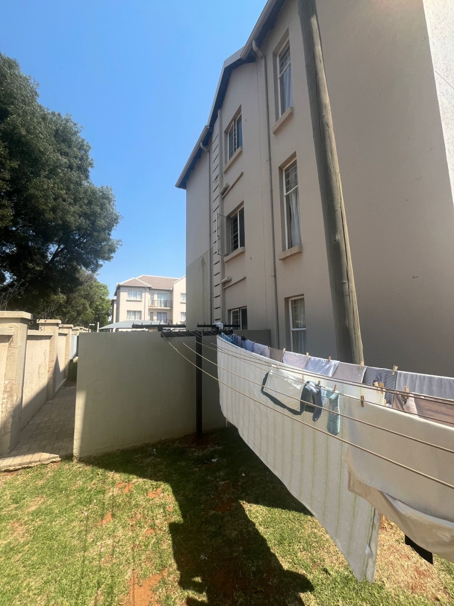2 Bedroom Property for Sale in Klippoortje Gauteng