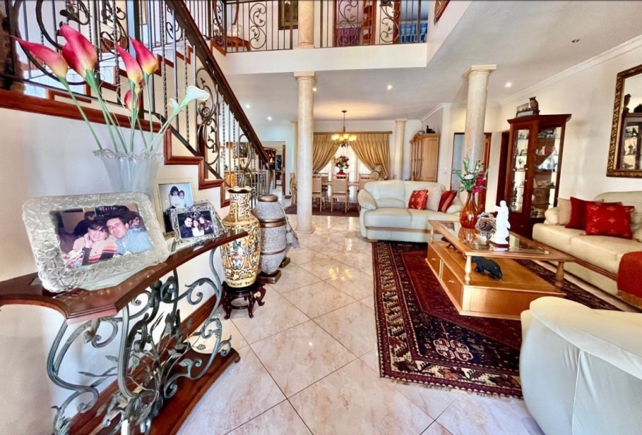 4 Bedroom Property for Sale in Linmeyer Gauteng