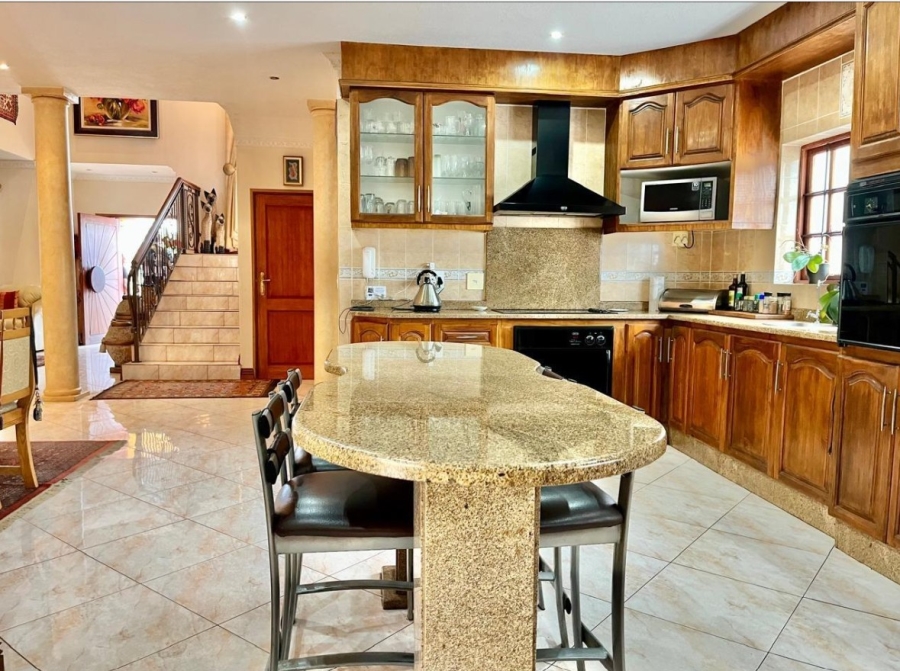 4 Bedroom Property for Sale in Linmeyer Gauteng