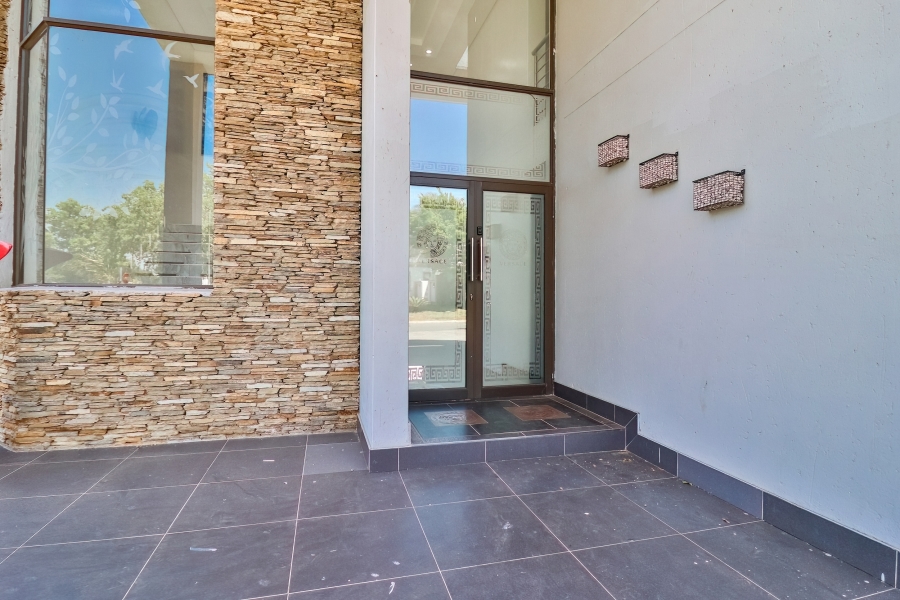 5 Bedroom Property for Sale in Helderwyk Gauteng