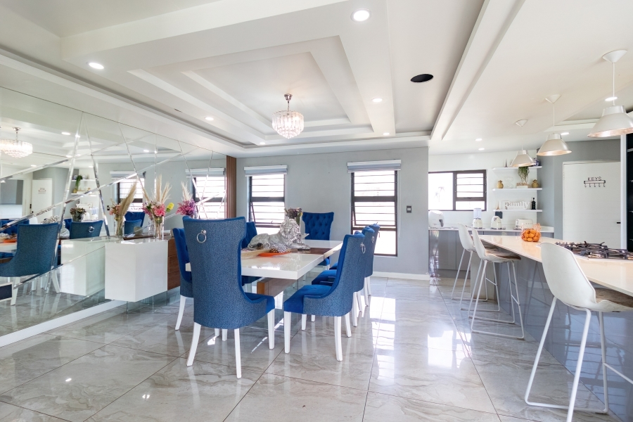 5 Bedroom Property for Sale in Helderwyk Gauteng